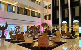 Royal Central The Palm Hotel